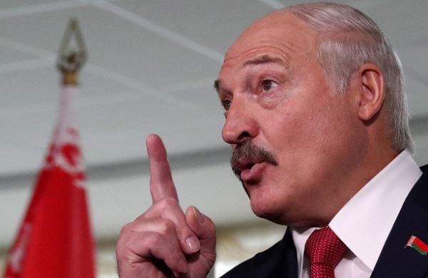 <br />
Лукашенко допустил закупку российской нефти по реверсу из Польши<br />
