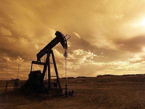    Курс нефти продолжает подъем вплотную приближаясь к отметке $67
